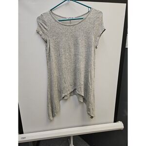 Aiden Y Womens Gray Short Sleeve Sharkbite Hem Round Neck Tunic Shirt Size Small